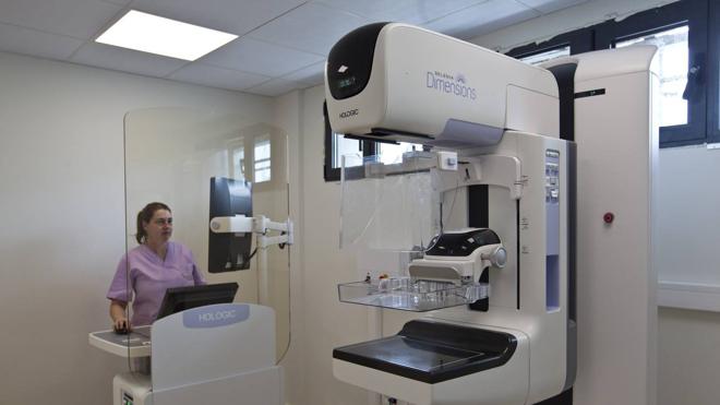  Instalado en Vargas un mamógrafo capaz de detectar “los tumores difíciles de ver”
